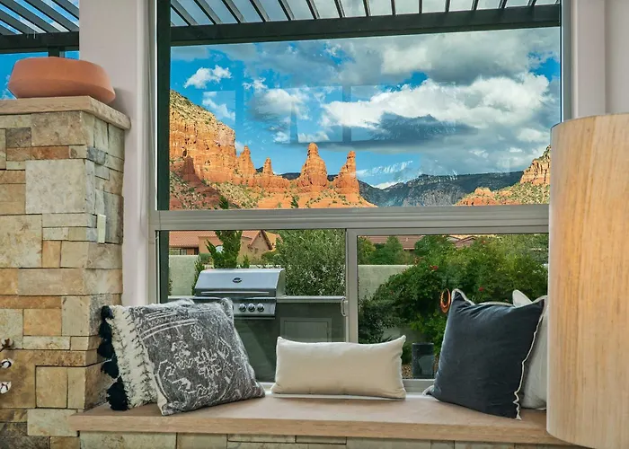 Gorgeous Pueblo Surrounded By Views For Family Holiday home *
