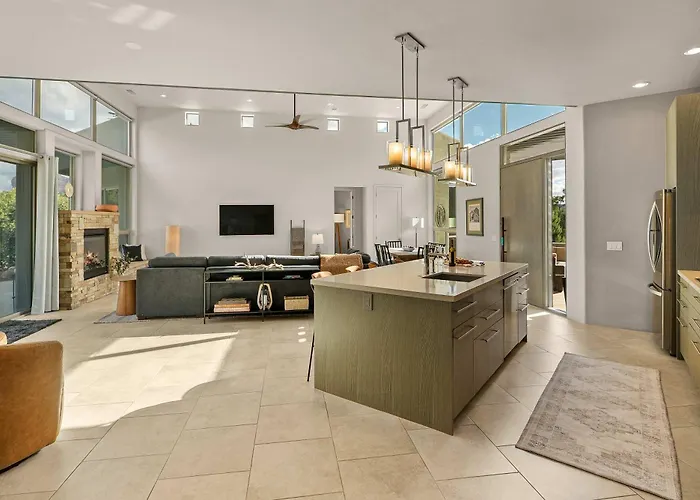 Gorgeous Pueblo Surrounded By Views For Family