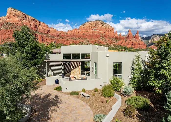 Gorgeous Pueblo Surrounded By Views For Family Holiday home