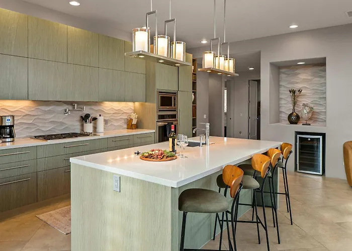 Gorgeous Pueblo Surrounded By Views For Family *